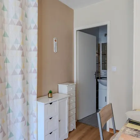 Des Fleurs By Interhome Appartement